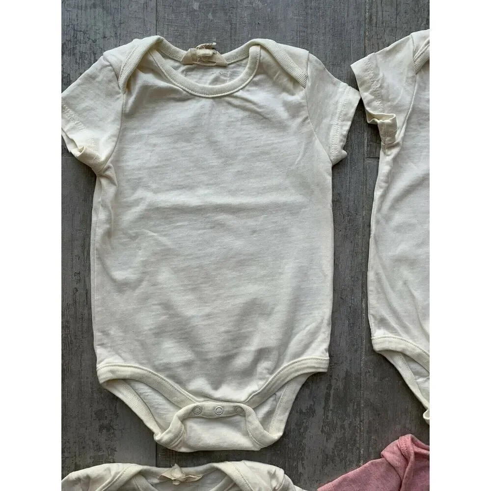GAP Baby Girls Boys Size 3-6 Months 100% Organic Cotton Set Lot of 4 Bodysuit